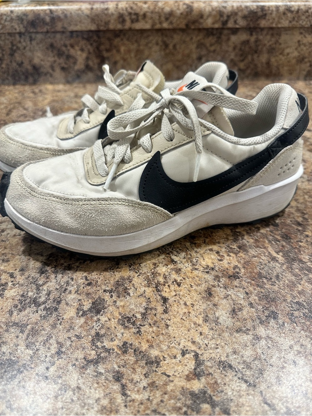Nike Cream and Black Low-Top Casual Sneakers